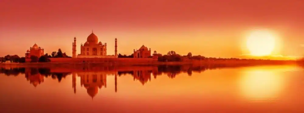 Taj Mahal Essay in English edumantra.net