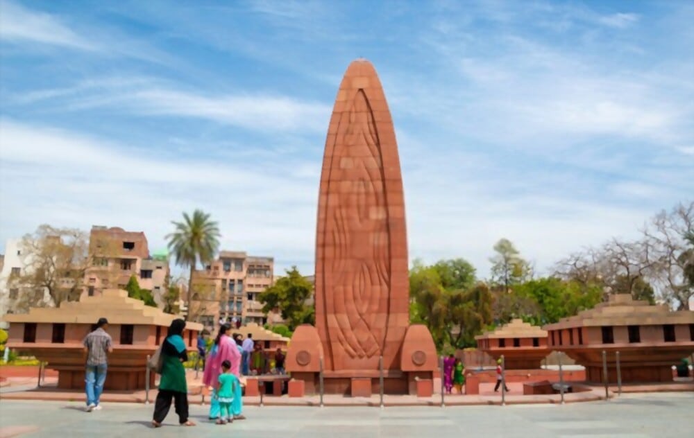 Essay on Jallianwala Bagh Massacre | Critical Analysis | 100, 150, 200, 300 & 400 + Words 2 jallianwala bagh massacre class 10 edumantra.net